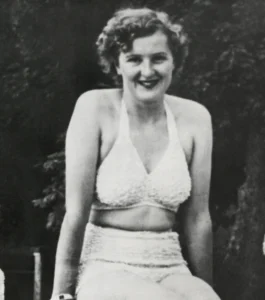 Eva Braun Transvestigation